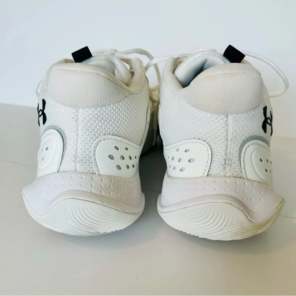 Men’s Under Armour UA Jet ‘23 White and Gray Shoes | Size 13